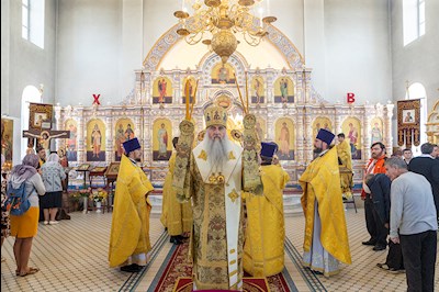 Божественная литургия в Петропавловском храме г. Аткарска
