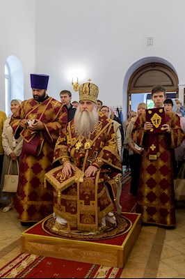 Божественная литургия в храме во имя пророка Божия Илии на Ильинской площади г. Саратова