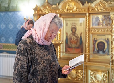 Утреня с чтением акафиста в Свято-Троицком кафедральном соборе г. Саратова
