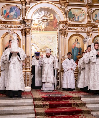 Митрополит Игнатий совершил всенощное бдение в Покровском соборе г. Саратова