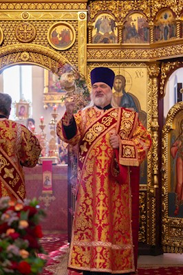 Божественная литургия в храме великомученика Георгия Победоносца г. Саратова