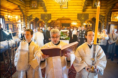 Митрополит Саратовский и Вольский Игнатий совершил Божественную литургию в храме Преображения Господня п. Соколовый