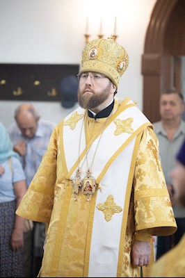 Митрополит Игнатий совершил Божественную литургию в храме в честь иконы Божией Матери «Всех скорбящих Радость» г. Саратова