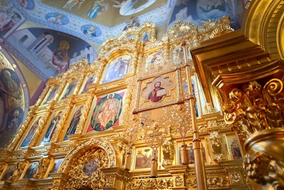 Митрополит Игнатий совершил Божественную литургию в Свято-Троицком кафедральном соборе Саратова