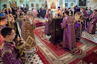 Всенощное бдение в храме в честь Сошествия Святого Духа г. Саратова