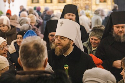 Архиереи Саратовской митрополии совершили Божественную литургию в соборном храме святого благоверного князя Александра Невского г. Ртищево