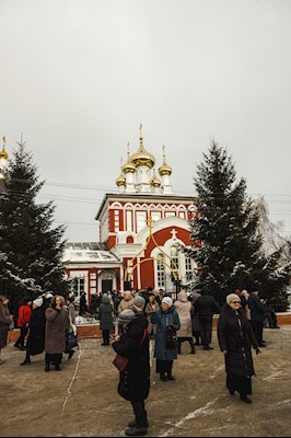 Архиереи Саратовской митрополии совершили Божественную литургию в соборном храме святого благоверного князя Александра Невского г. Ртищево