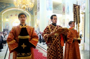 Божественная литургия в храме в честь Покрова Пресвятой Богородицы