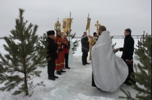 На Волге в селе Пристанное совершен чин Великого освящения воды