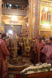 Божественная литургия в кафедральном соборе Казанской иконы Божией Матери г. Элисты