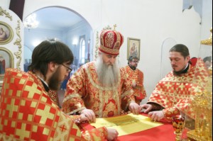 Божественная литургия в храме в честь Покрова Пресвятой Богородицы р.п. Новые Бурасы