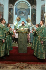 Божественная литургия в храме Сошествия Святого Духа г. Саратова