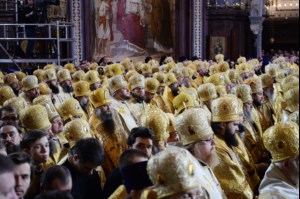 Митрополит Лонгин принял участие в Патриаршем богослужении в день празднования 70-летнего юбилея Его Святейшества