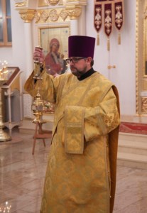 Божественная литургия на Архиерейском подворье — храме святых равноапостольных Кирилла и Мефодия при СГУ