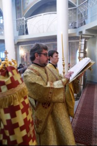 Божественная литургия в храме во имя Всех Святых, в земле Российской просиявших г. Саратова