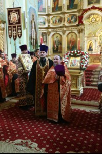 Пасхальная вечерня в храме Покрова Пресвятой Богородицы г.Саратова