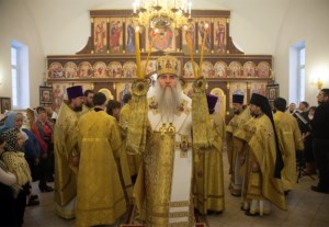 Божественная литургия в храме во имя святителя Николая Японского г. Саратова