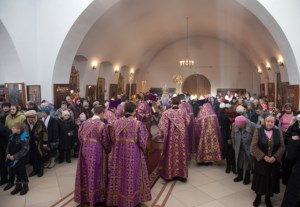 Божественная литургия в храме во имя святого благоверного князя Александра Невского города Ртищева Балашовской епархии