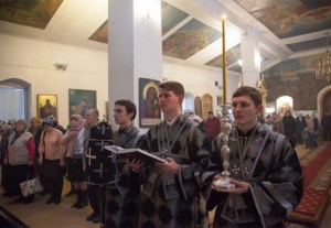 Литургия Преждеосвященных Даров в храме Покрова Пресвятой Богородицы г. Покровска (Энгельса)