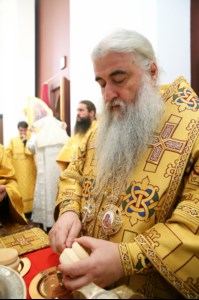 Божественная литургия в храме в честь Нерукотворного Образа Спасителя г. Саратова