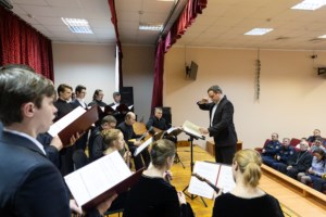 Архиерейский хор Саратовской митрополии выступил в УФСИН