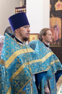 Божественная литургия в храме в честь иконы Божией Матери «Всех скорбящих Радость» г. Саратова