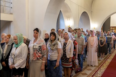 Всенощное бдение в храме во имя святых первоверховных апостолов Петра и Павла г. Саратова