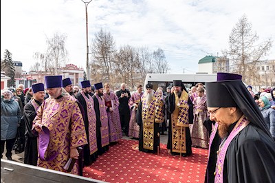 В Саратове и Покровске прошел автомобильный крестный ход со святынями Саратовской митрополии