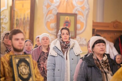 Митрополит Игнатий совершил Божественную литургию и молебен на новый год в Покровском соборе г. Саратова