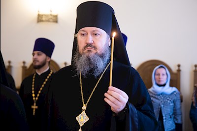 Архиереи Саратовской митрополии почтили память архиепископа Пимена и всех саратовских архиереев