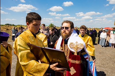 Митрополит Игнатий совершил освящение закладного камня на месте строительства Княже-Владимирского собора г. Саратова