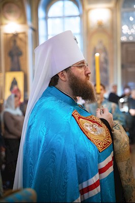 Митрополит Игнатий возглавил соборное архиерейское богослужение в Свято-Троицком кафедральном соборе г. Покровска (Энгельса)