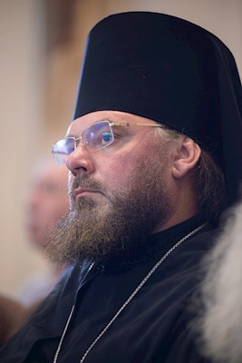 Митрополит Игнатий вручил дипломы выпускникам СПДС