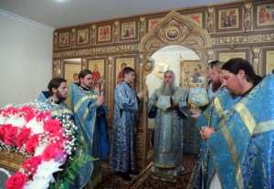 Божественная литургия в храме в честь иконы Божией Матери «Скоропослушница» гор.Шиханы Вольского района