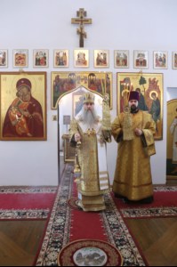 Божественная литургия в храме во имя святителя и чудотворца Николая р.п. Базарный Карабулак
