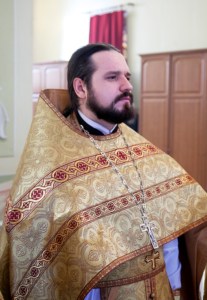 Божественная литургия в храме в честь Покрова Пресвятой Богородицы города Саратова