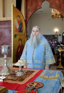 Вечерня в соединении с Божественной литургией свт. Иоанна Златоуста в храме в честь Благовещения Пресвятой Богородицы г.Вольска