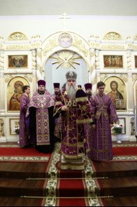 Всенощное бдение на Архиерейском подворье – храме во имя преподобного Серафима Саровского г.Саратова