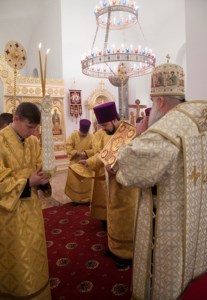 Божественная литургия на Архиерейском подворье — храме святых равноапостольных Кирилла и Мефодия при СГУ
