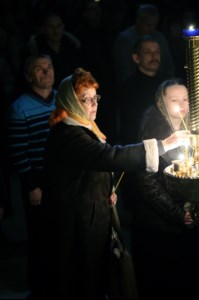 Великое повечерие с чтением канона преподобного Андрея Критского в храме в честь Покрова Пресвятой Богородицы г. Саратова