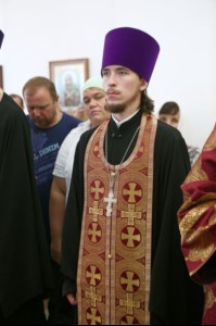 Всенощное бдение в храме во имя святых царственных страстотерпцев п. Дубки