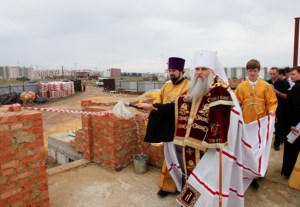 Чин основания храма во имя новомучеников и исповедников Саратовских в строящемся районе Солнечный-2 г. Саратова