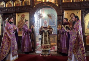 Божественная литургия в Крестовоздвиженском храме г. Хвалынска