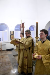 Божественная литургия в храме в честь Благовещения Пресвятой Богородицы г.Саратова