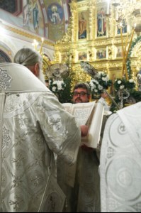 Рождественская Божественная литургия в Свято-Троицком кафедральном соборе Саратова