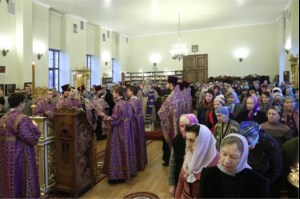 Всенощное бдение на Архиерейском подворье – храме во имя преподобного Серафима Саровского г.Саратова