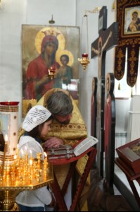 Божественная литургия в храме во имя святых первоверховных апостолов Петра и Павла г.Аткарска