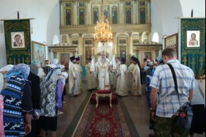 Божественная литургия в храме во имя Архангела Михаила с. Михайловка Саратовского района