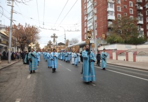 В Саратове состоялся крестный ход с Казанской иконой Божией Матери