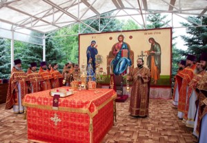 Божественная литургия в Вавиловом Доле